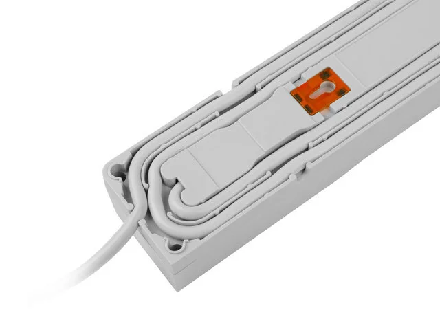 PŘEPĚŤOVÁ OCHRANA ARMAC Z5 1.5M 5X FRENCH OUTLETS 10A CABLE ORGANIZER GREY