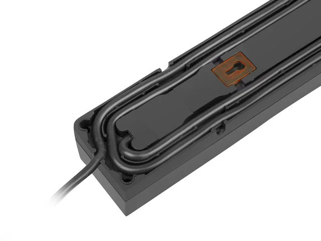 PŘEPĚŤOVÁ OCHRANA ARMAC Z5 3M 5X FRENCH OUTLETS 10A CABLE ORGANIZER BLACK